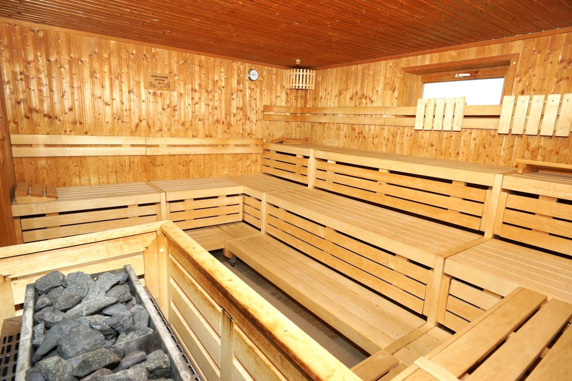 שיידג Relax-Red Mit Pool Und Sauna מראה חיצוני תמונה